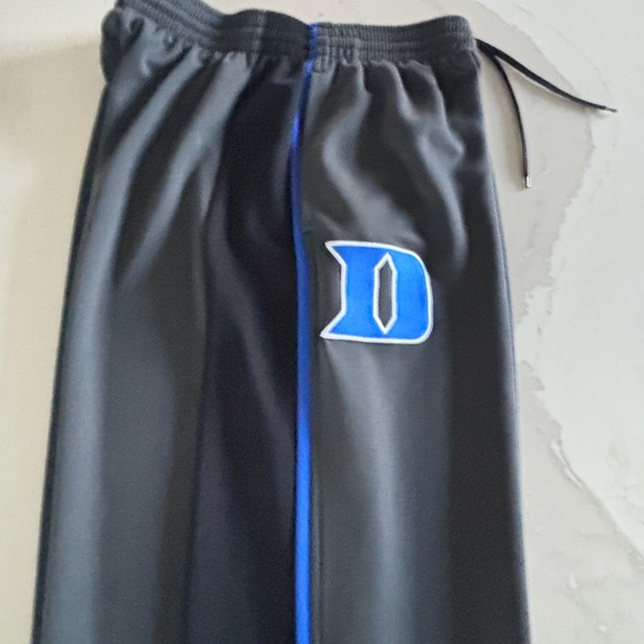 Nike Men’s Duke Athletic Pants with Zip Bottom - Size Large - Like New! - Picture 8 of 11